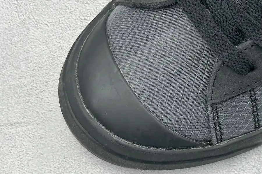 Off White X NK Blazer Mid OW Collaborative High Top Sneakers