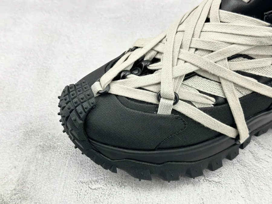 Moncler RI OWENS x Moner Trailgrip in Black