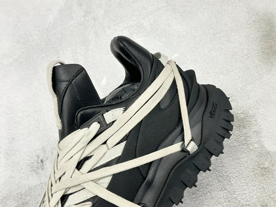 Moncler RI OWENS x Moner Trailgrip in Black