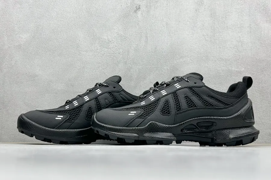 Ecco BIOMC踪迹系列 Waterproof Sneaker