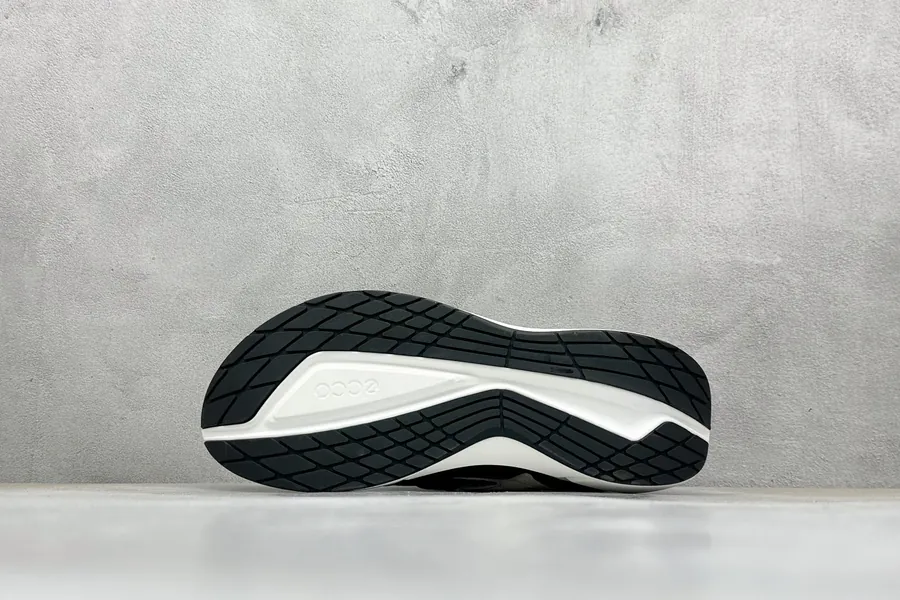 ECCO BIOM 2.2 Series Breathable Mesh Running Shoes