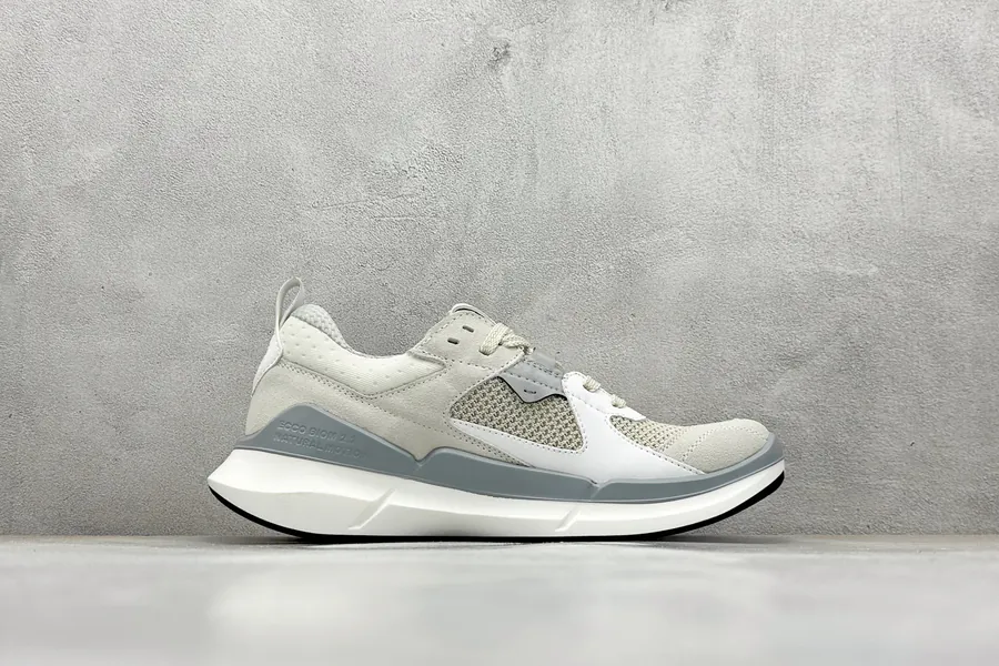 ECCO BIOM 2.2 Series Breathable Mesh Running Shoes