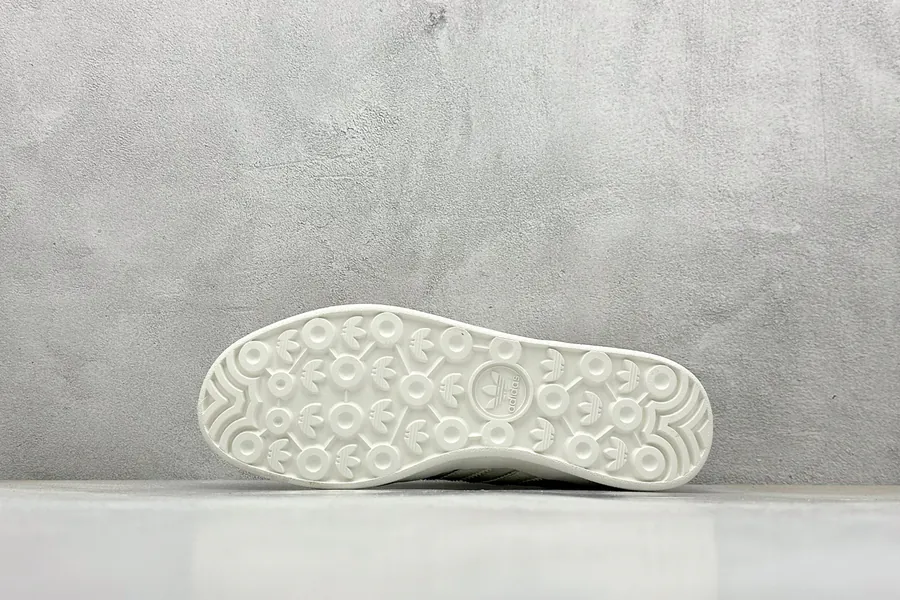 AD Originals Gazelle Indoor x Supreme Trainers