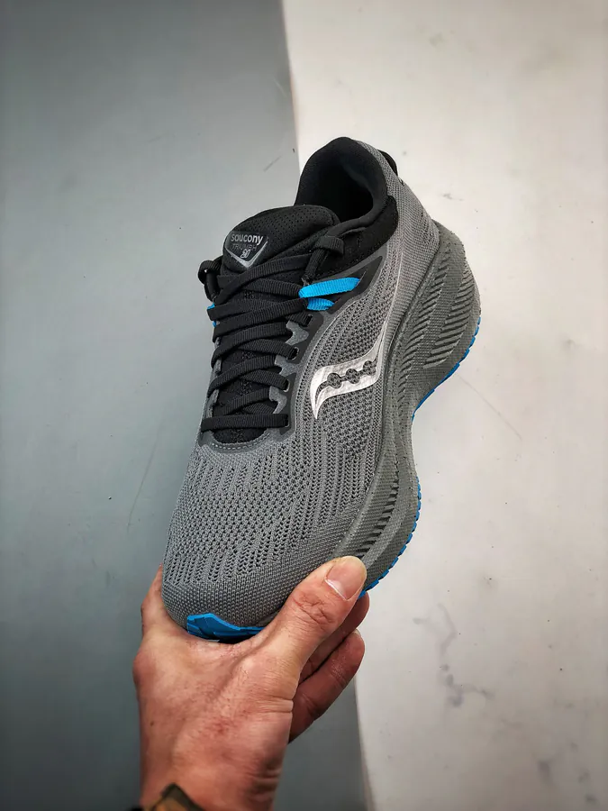 Saucony Triumph 21 Premium Running Shoes