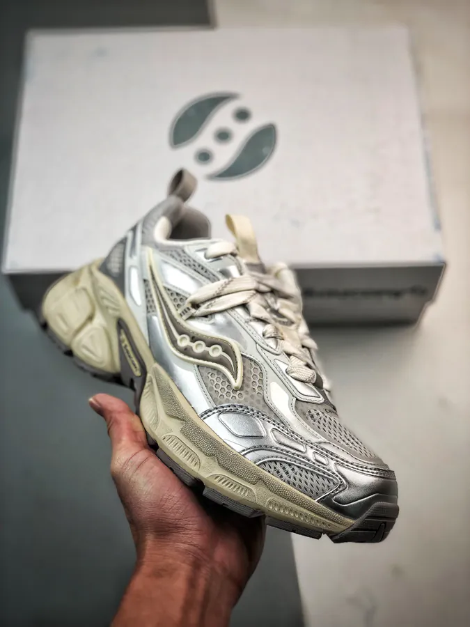 Saucony 2K Cavalry Low Top Sneaker