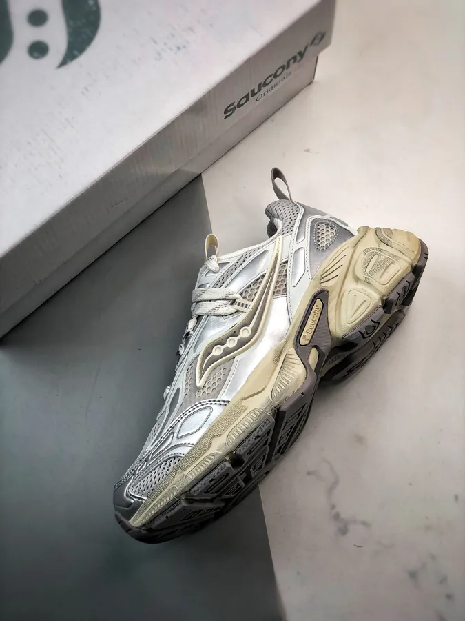 Saucony 2K Cavalry Low Top Sneaker