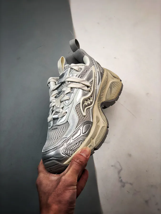 Saucony 2K Cavalry Low Top Sneaker