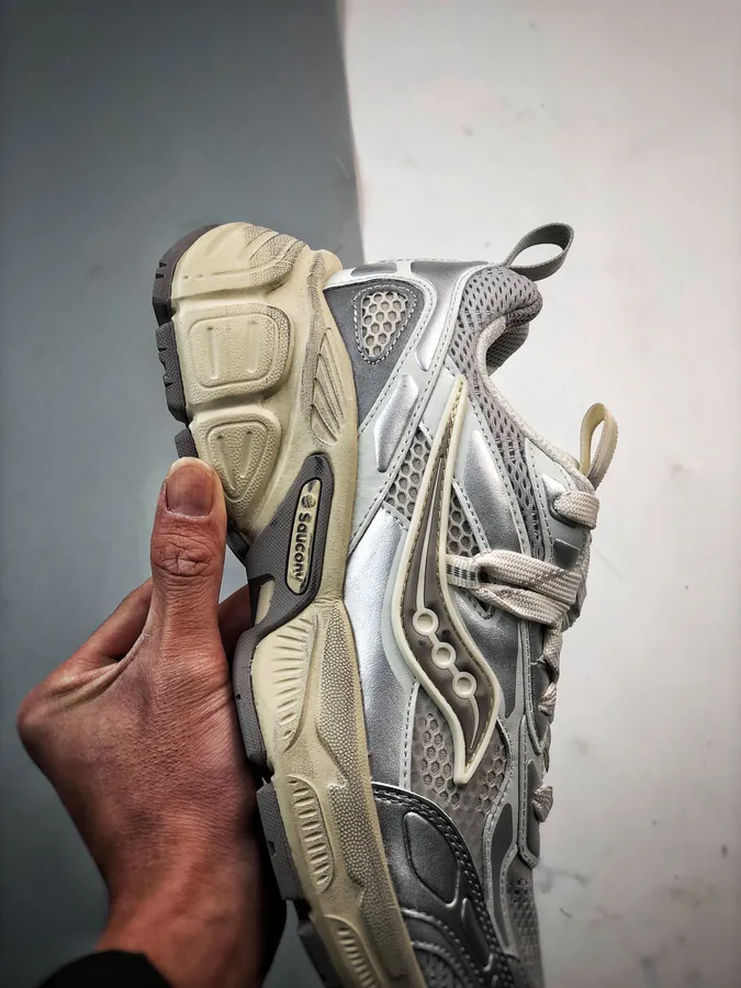 Saucony 2K Cavalry Low Top Sneaker