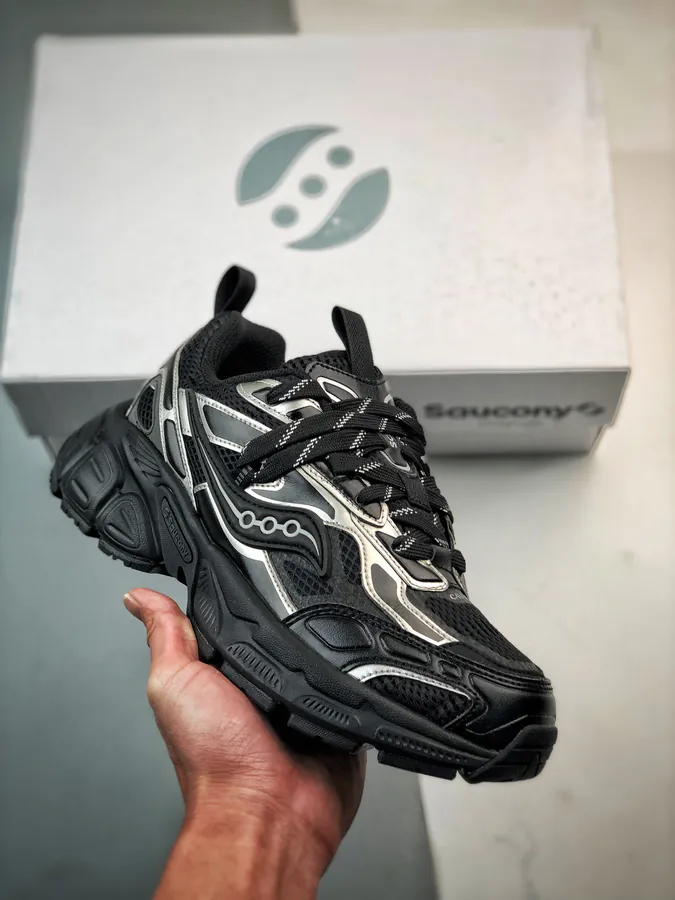 Saucony 2K Cavalry Low Top Sneaker