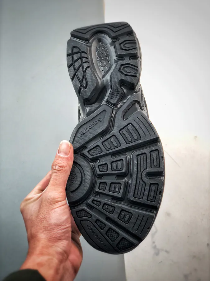 Saucony 2K Cavalry Low Top Sneaker