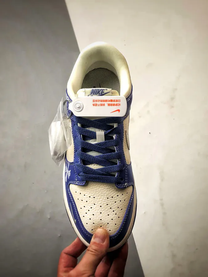 Dunk Low Retro DIY Customized Sneaker