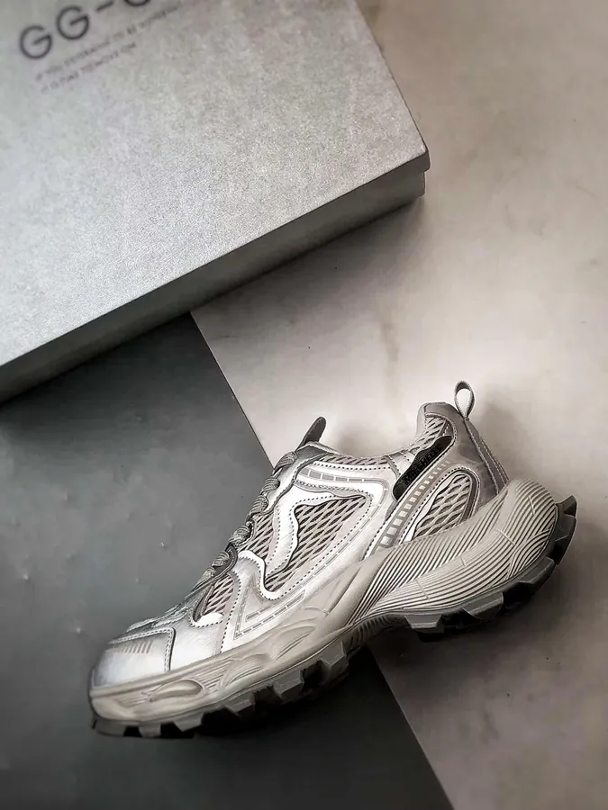 GG CC Chunky Low Sneaker in Gray