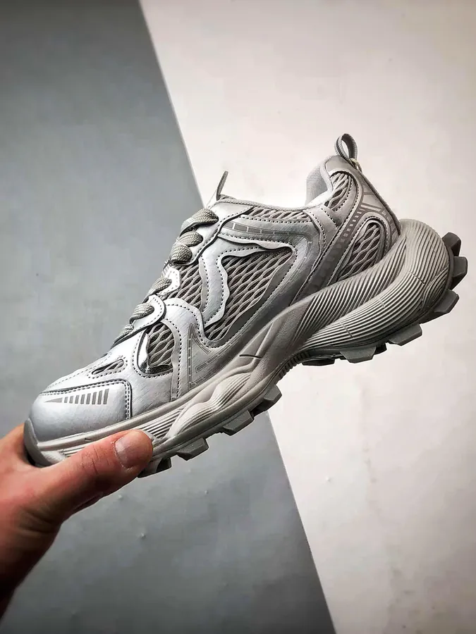 GG CC Chunky Low Sneaker in Gray