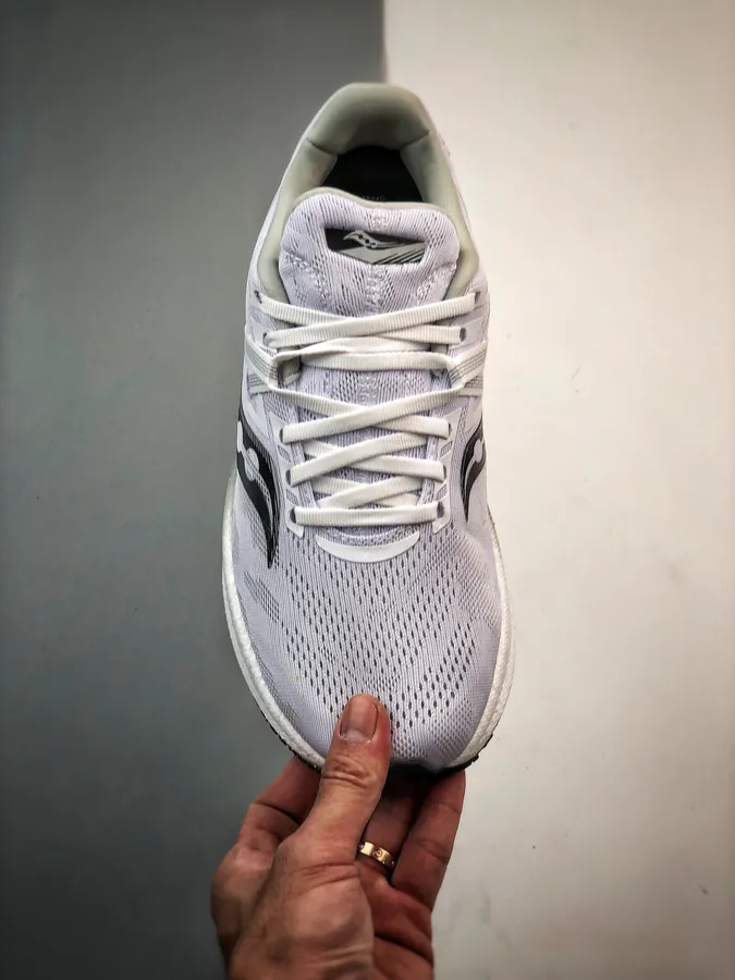 Saucony Triumph 20 Performance Running Shoes