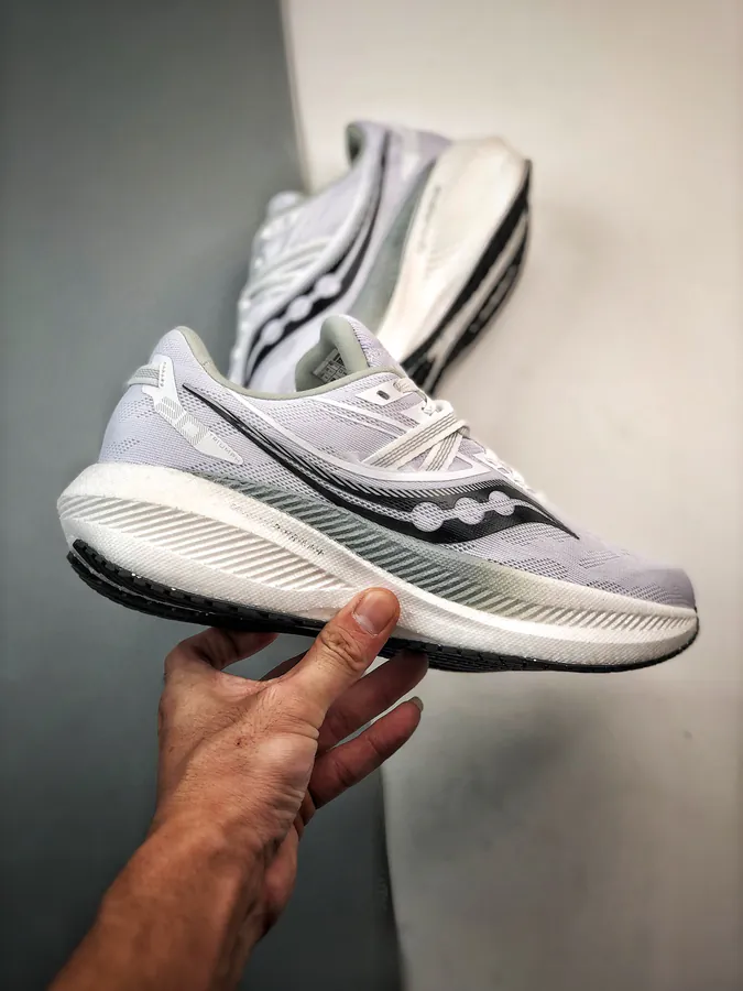 Saucony Triumph 20 Performance Running Shoes