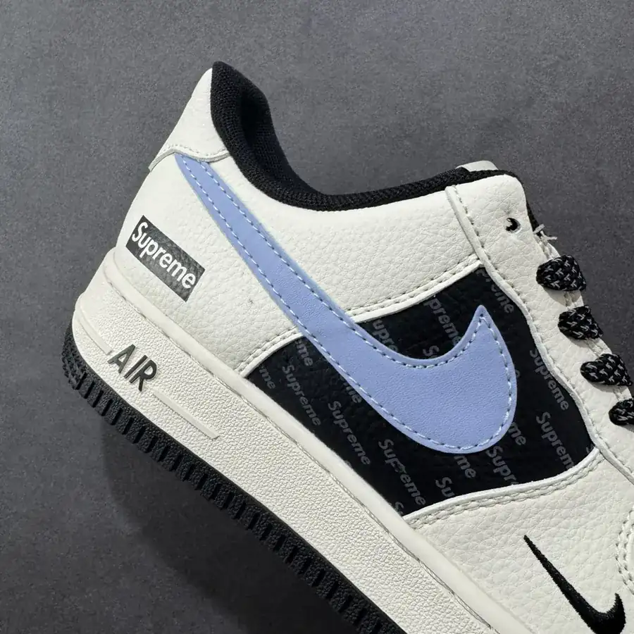 Supreme x Nk Air Force 1’07 Custom Color Low Top Sneakers
