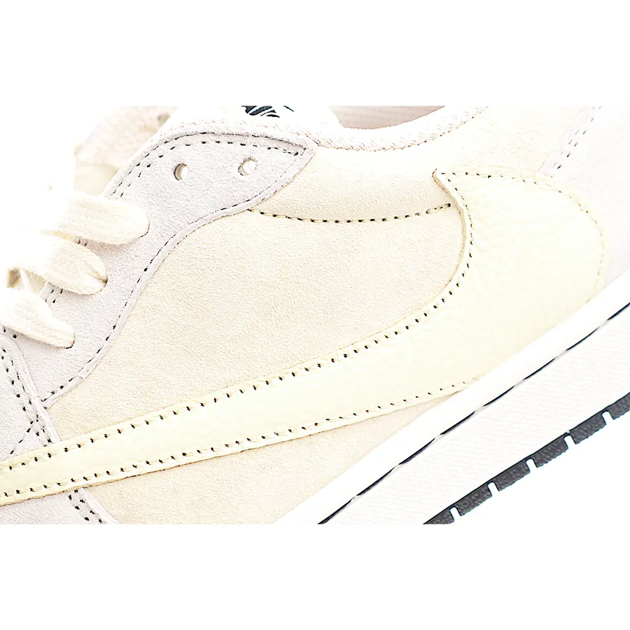Travis Scott x Air Jordan 1 Low OG AJ1 Reverse Swoosh Sneaker