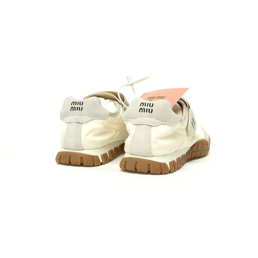 Miu Miu Tyre Low Sneakers 5F416E D7C F0304 F 005