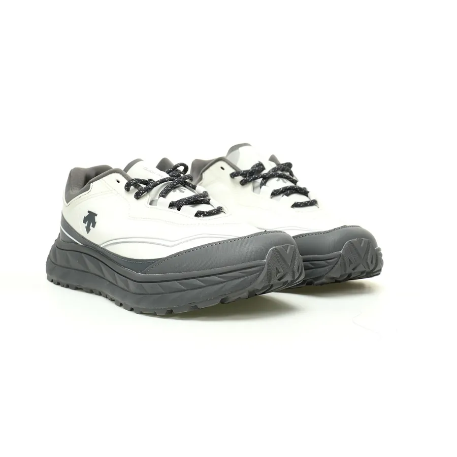 DESCENTE SKI STYLE 越野徒步户外运动鞋