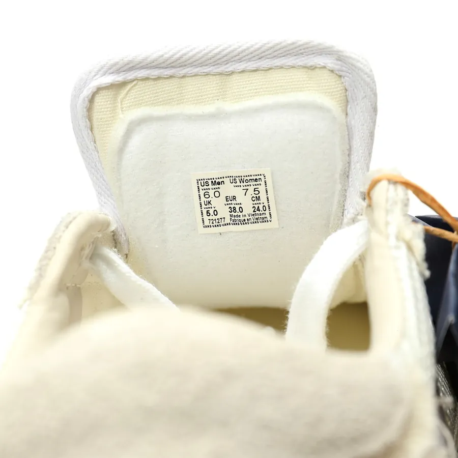 VAN Super Lowpro Retro Low Top Sneaker with Jazz Stripes