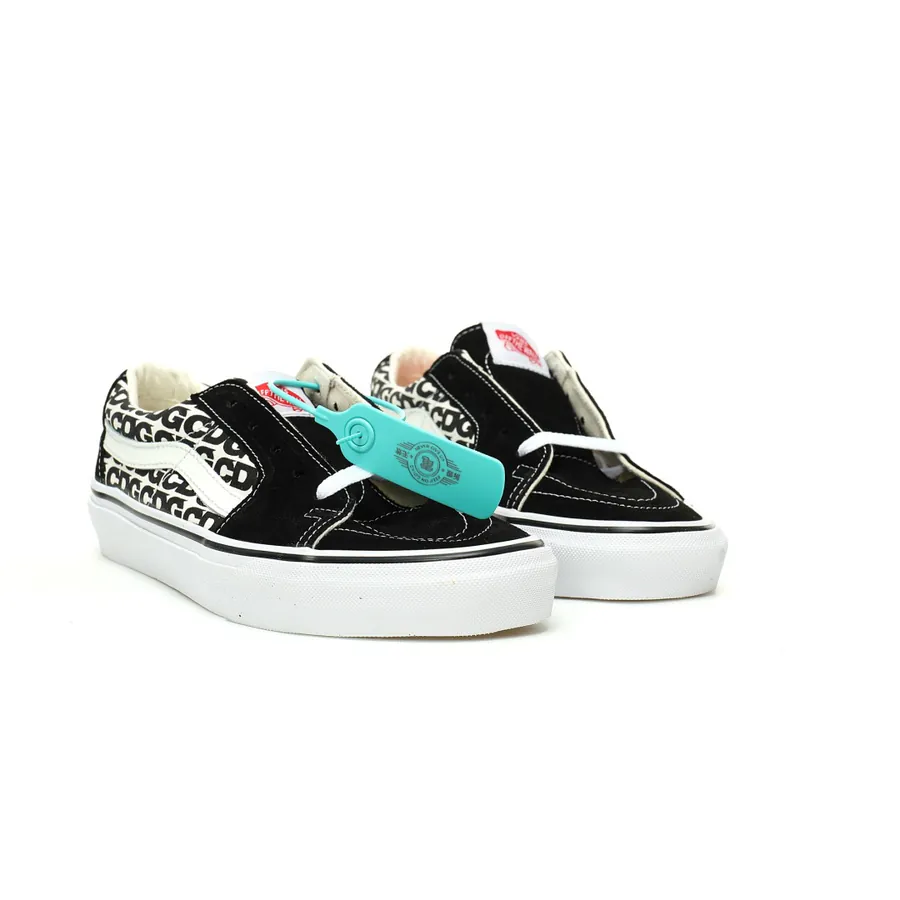Comme des Garcons x SK8 Low Men's Authentic Suede Sole