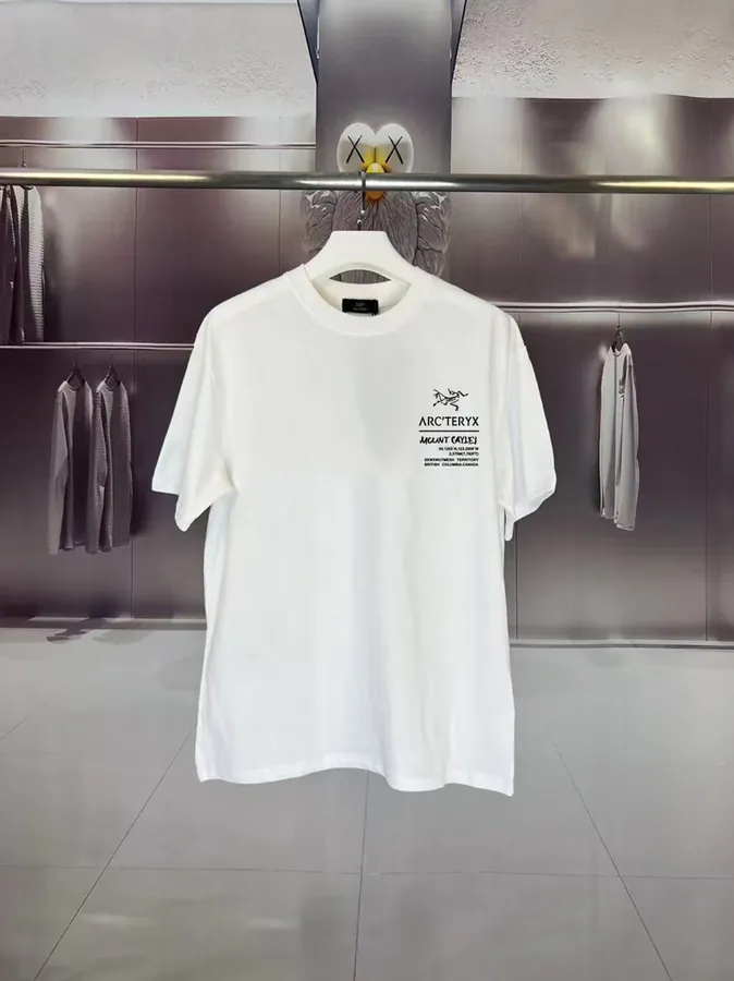 Arc Chronos Exclusive Logo Print T Shirt