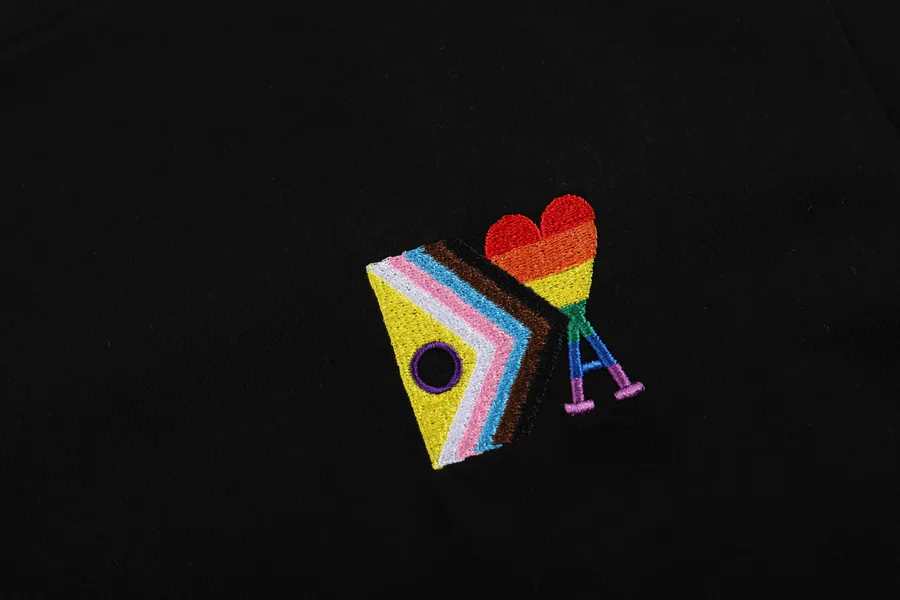 Ami Rainbow Embroidery Heart Print Short Sleeve