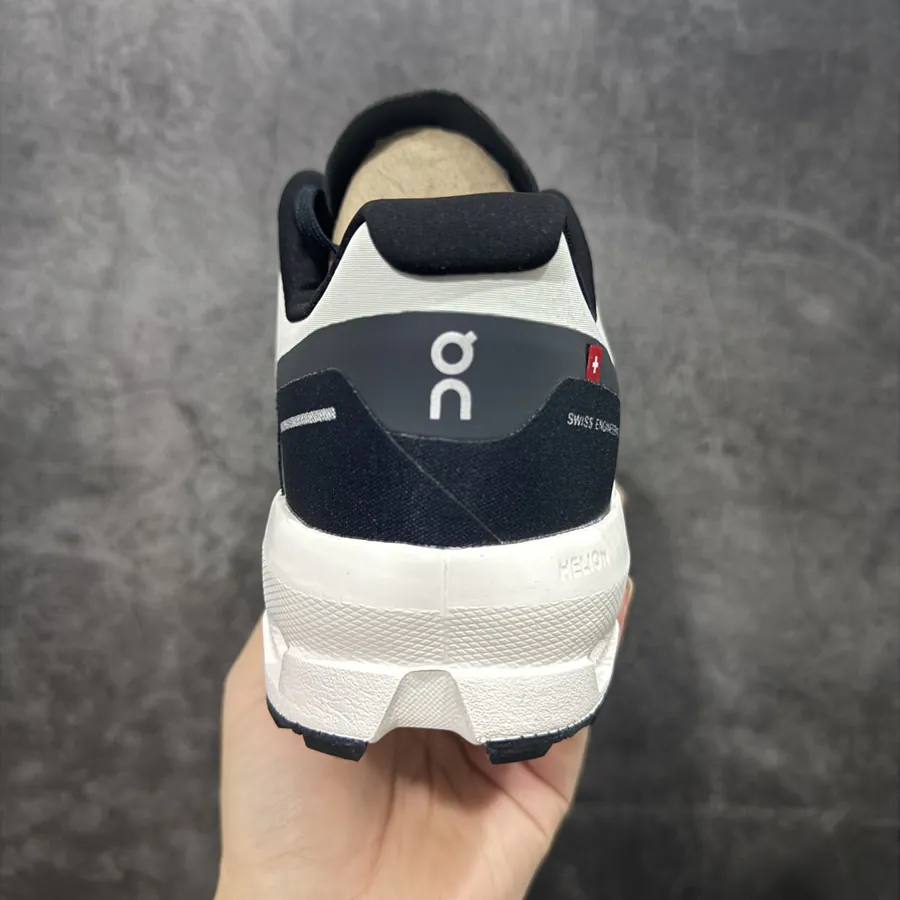 ON Cloudvista 2 Lightweight and Breathable Trail Running Shoes