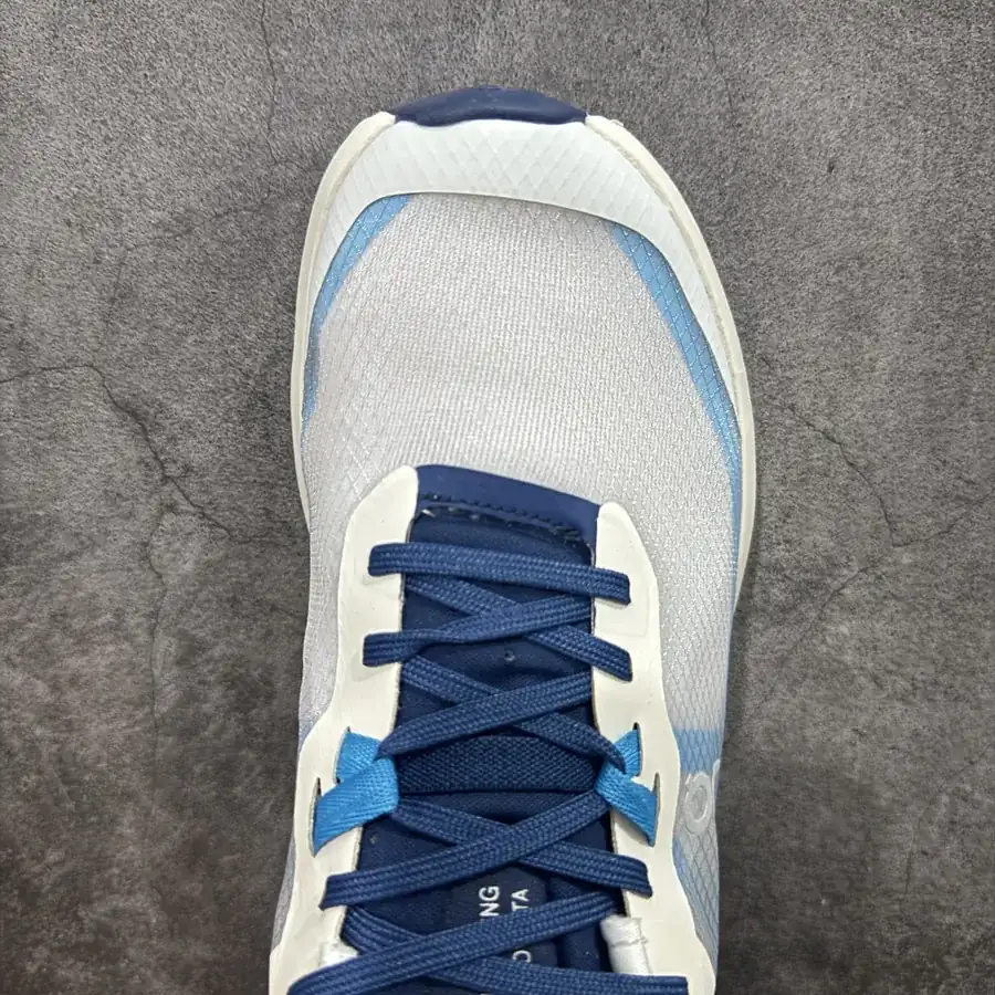 ON Cloudvista 2 Running Shoes Lightweight and Breathable for Urban and Trail Adventures