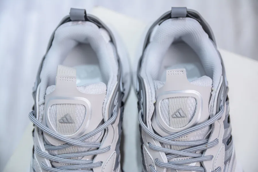 BAL XLG Runner Deluxe Retro Running Shoes
