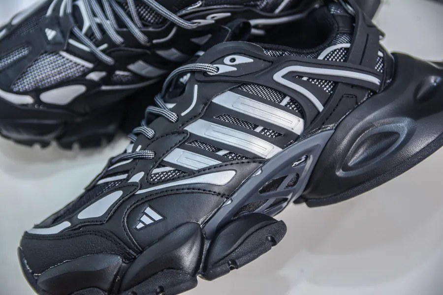 BAL XLG Runner Deluxe Retro Running Shoes