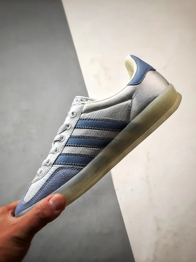 AD Originals Gazelle Indoor Ice Fog Blue