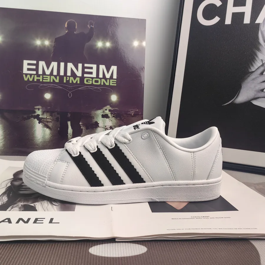 Originals Superstar Bucket Bag Low Top Classic Sneaker