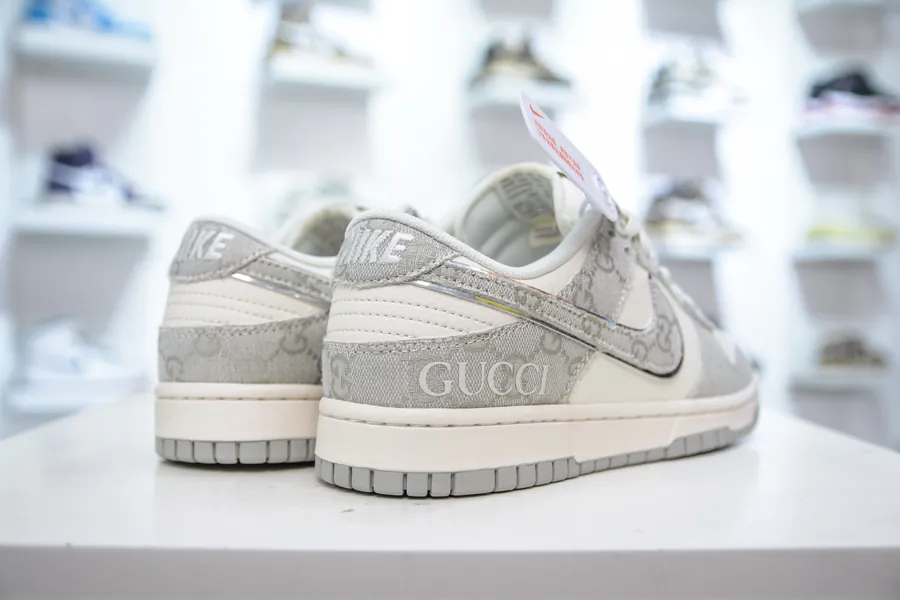 SB Dunk Low x Collaboration Gray White Denim