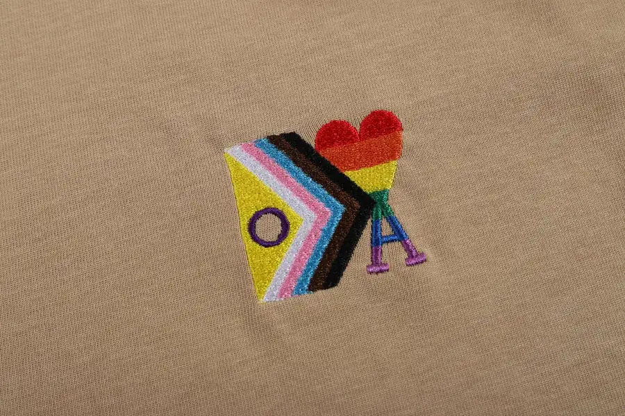 Ami Rainbow Embroidery Heart Print Short Sleeve