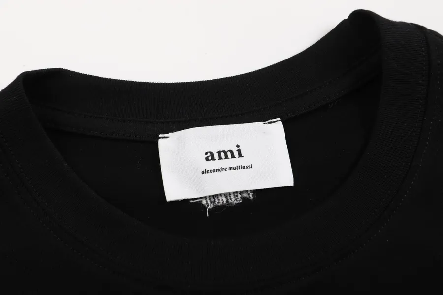 Ami Rainbow Embroidered Heart Short Sleeve Black