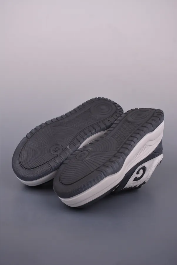GGCC Chunky Low Sneaker