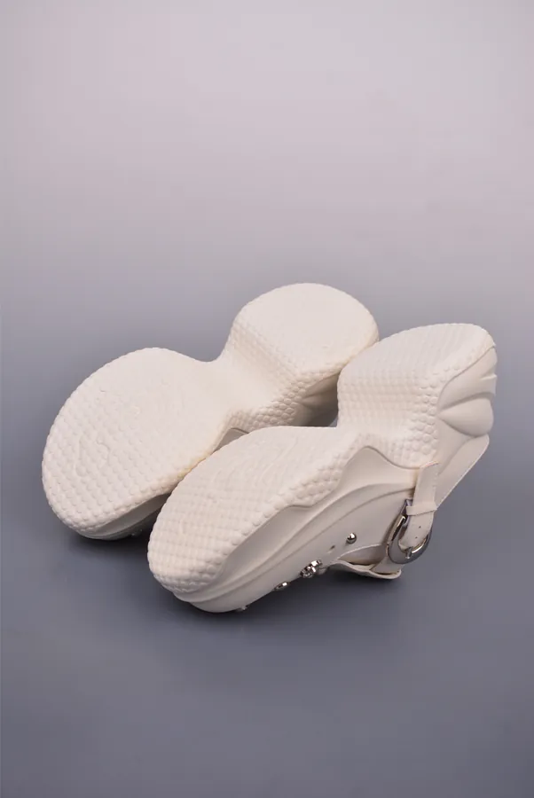 GGCC Chunky Low Sneaker