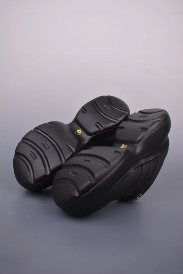 GGCC Chunky Low Sneaker