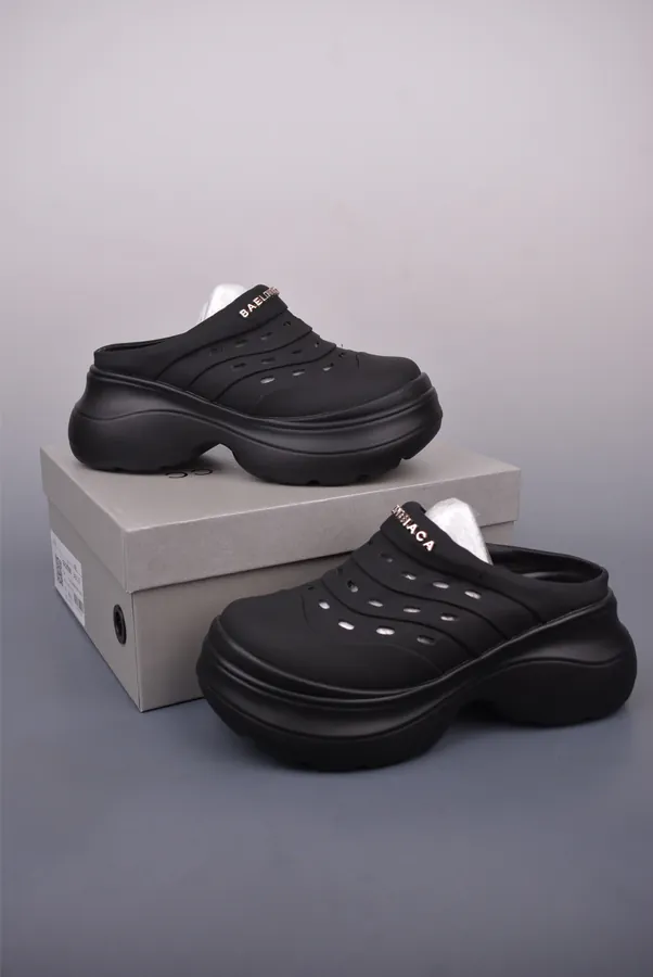 GGCC Chunky Low Sneaker