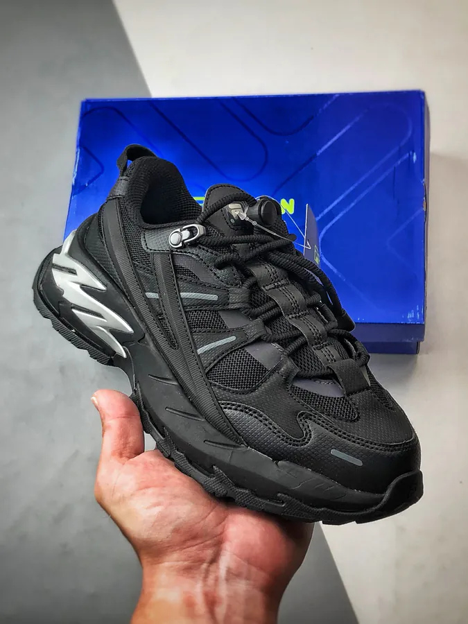 Fila Comet Starry Sneaker