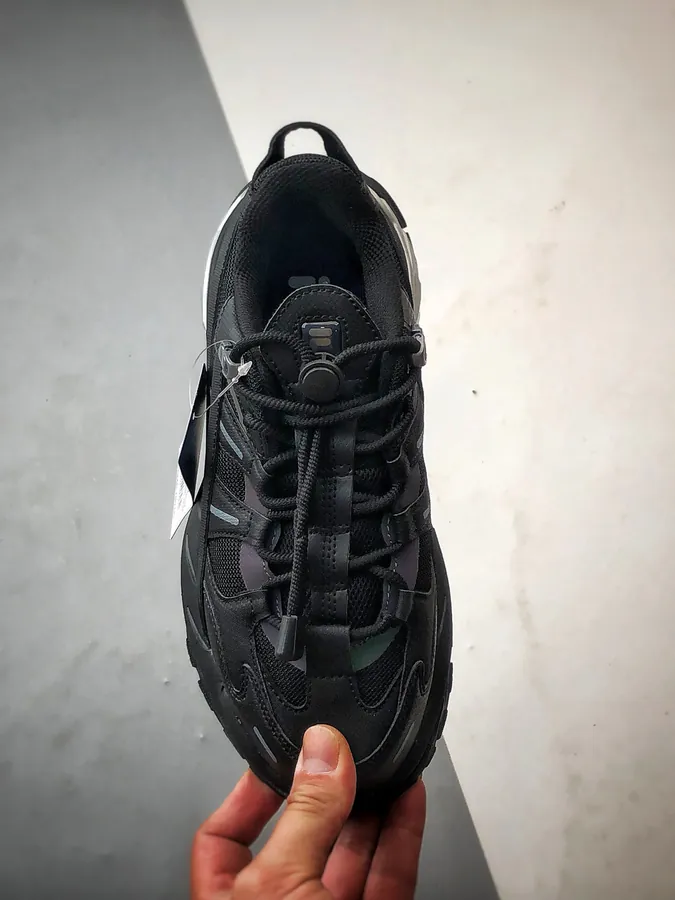 Fila Comet Starry Sneaker