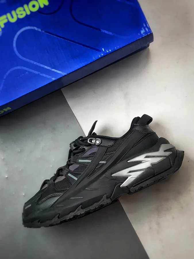 Fila Comet Starry Sneaker