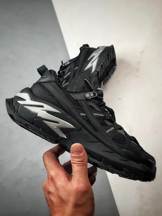 Fila Comet Starry Sneaker