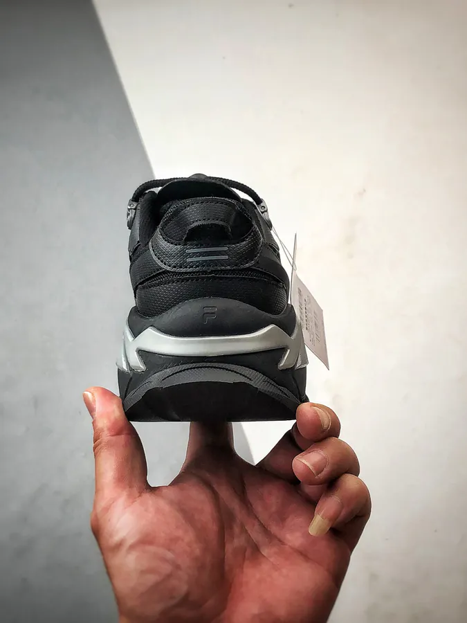 Fila Comet Starry Sneaker