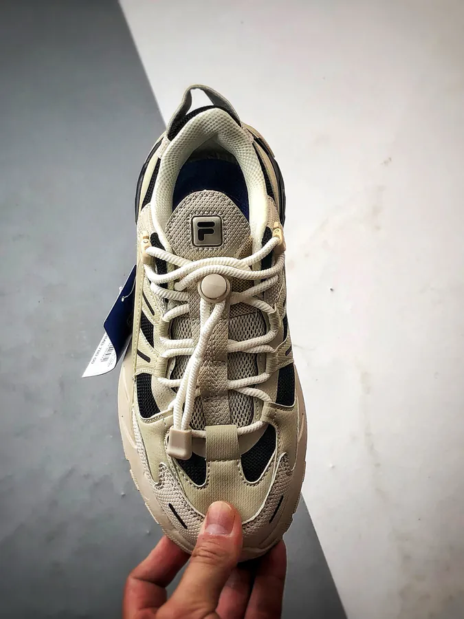 Fila Comet Starry Sneaker