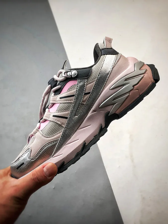 Fila Comet Starry Sneaker