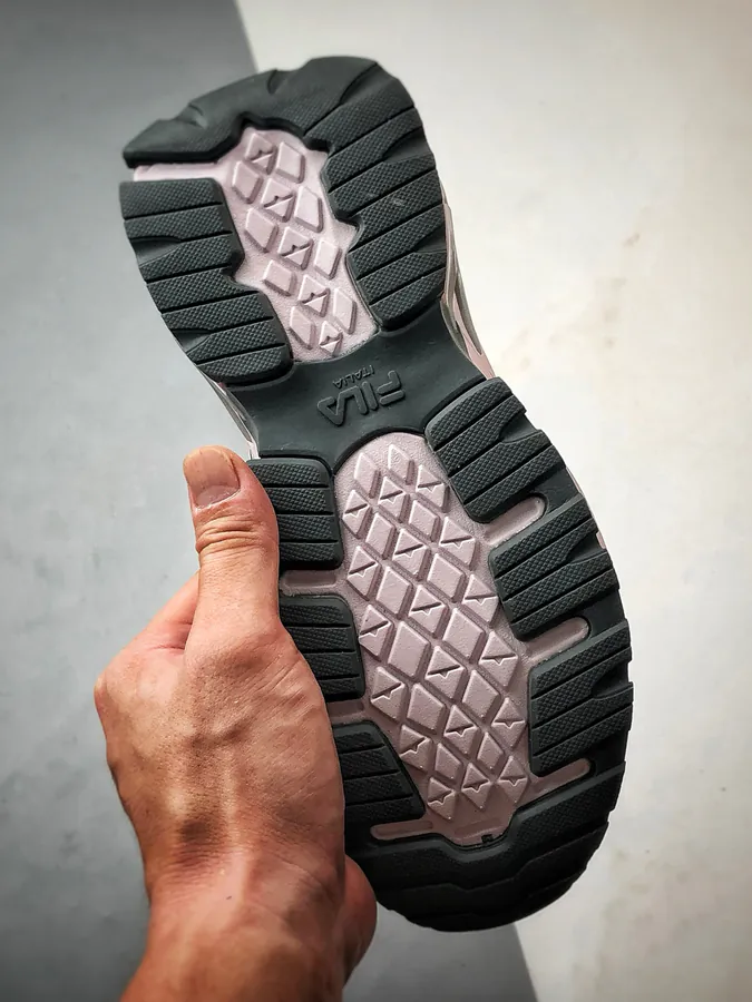 Fila Comet Starry Sneaker