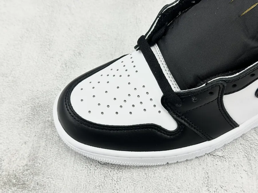 Fragment Design x Jordan 1 Retro High