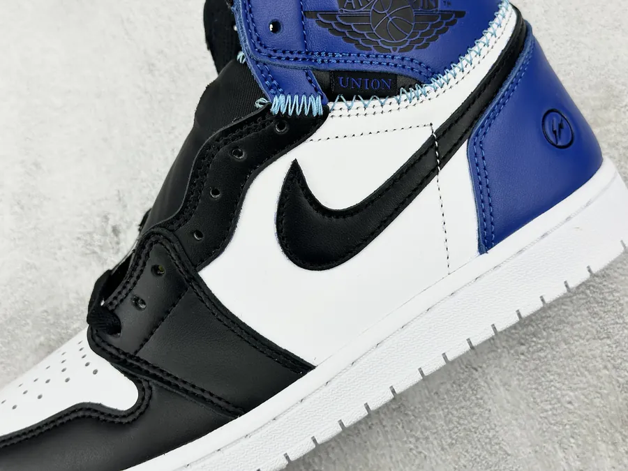 Fragment Design x Jordan 1 Retro High